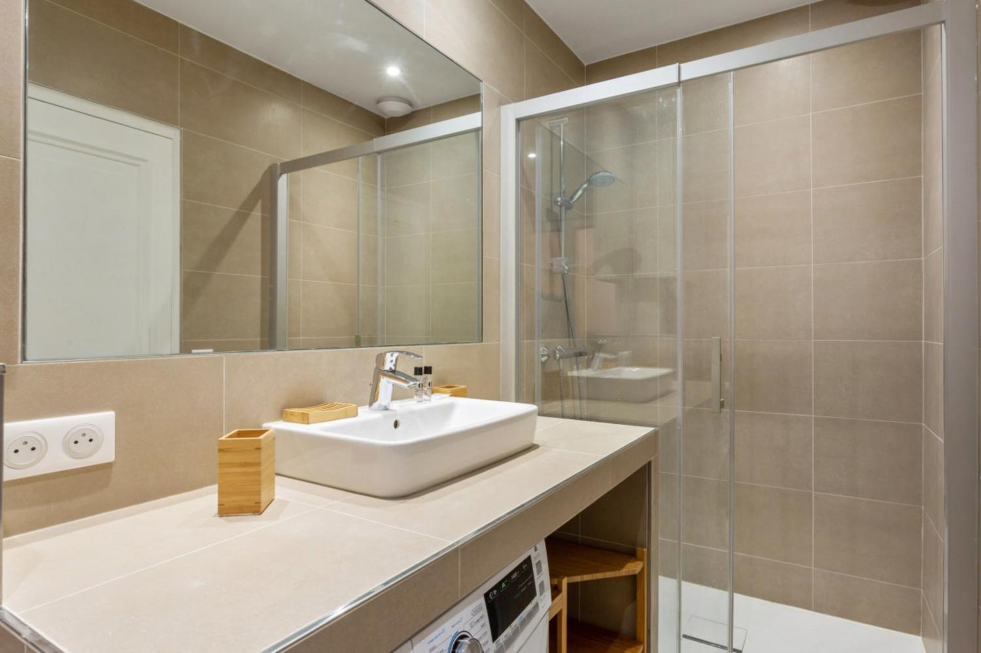 Appartement Du Marche St Honore - Welkeys パリ エクステリア 写真
